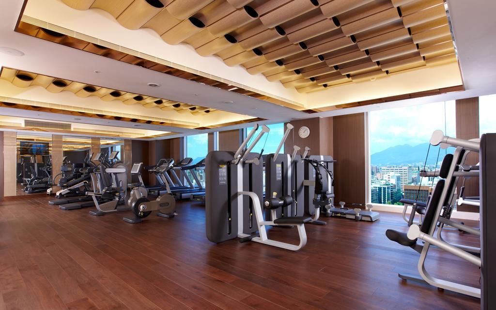 The Okura Prestige Taipei Hotel Exterior foto The gym at The Landmark