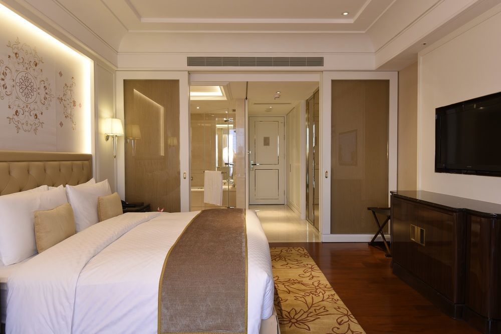 The Okura Prestige Taipei Hotel Exterior foto A room at the Taj Bengal