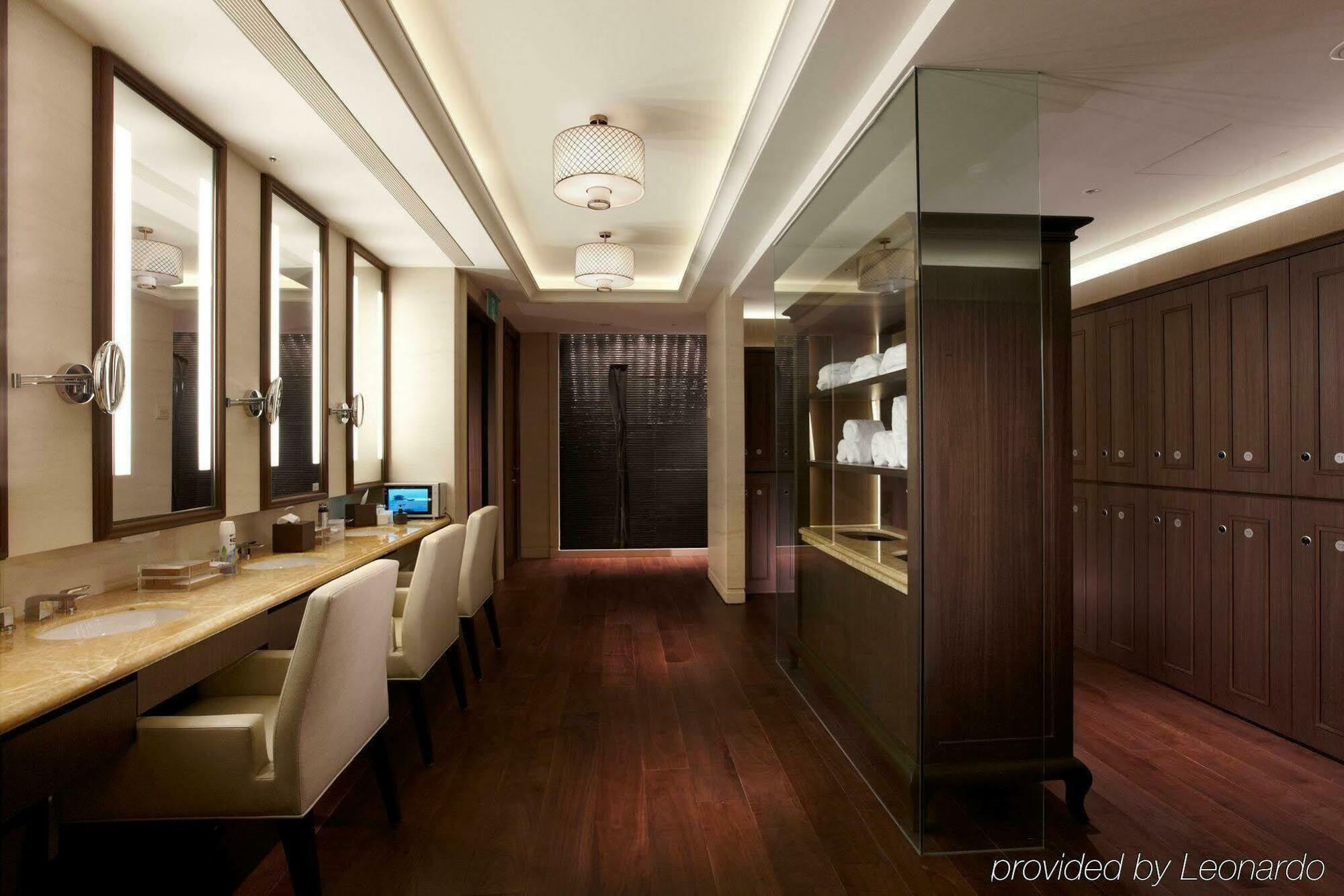 The Okura Prestige Taipei Hotel Exterior foto The locker room